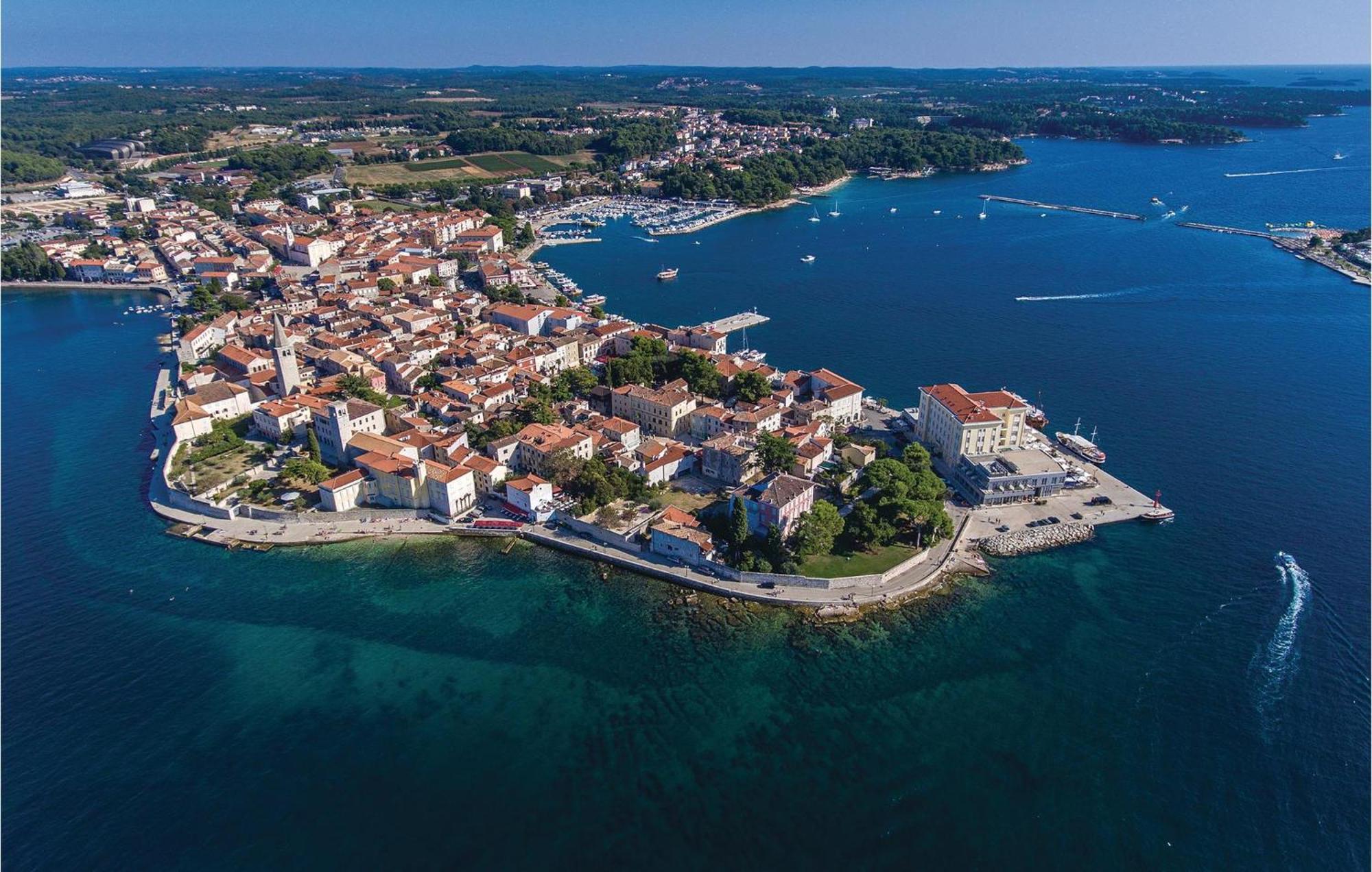 Gorgeous Apartment In Porec With Kitchen Εξωτερικό φωτογραφία